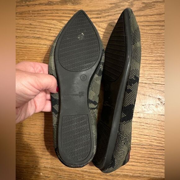 Seven7 Camo Knit Flats Size 8 - Picture 7 of 10